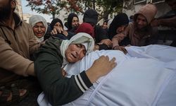 Katil İsrail ordusunun, Gazze'ye düzenlediği saldırılarda 42 Filistinli öldü