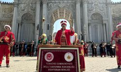 Yaz dönemi Mehteran Birliği gösterileri Dolmabahçe'de başladı