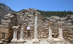 Olympos Antik Kenti'nde yeni mozaikler bulundu