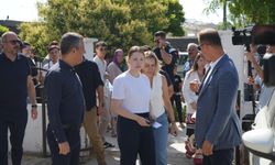 Özgür Özel yine Nehir Zeyrek'i yalnız bırakmadı