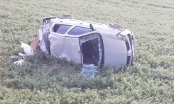 Çorum'da takla atan otomobil hurdaya döndü