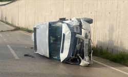 Tokat'ta minibüs devrildi: 10 kişi yaralandı