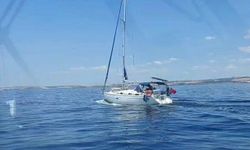 Yelkenlide 52 kaçak göçmen yakalandı