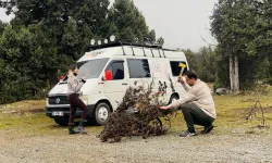 Konya'da evlendikleri gibi işlerini bırakıp karavan hayatına başladılar
