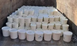Etiketsiz ele geçirilen yoğurt ve peynir imha edildi
