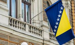 Bosna Hersek meclisinde yılan paniği