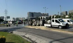 Beton mikseri devrildi: Trafik yoğunluğu oluştu