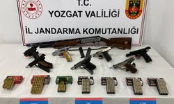 Ekipler harekete geçti: Evin bahçesinden cephanelik çıktı
