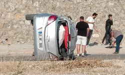Kütahya’da kontrolden çıkan otomobil takla attı