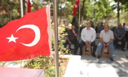 Şehit Ömer Halisdemir'in kabrine ziyaretçi akını