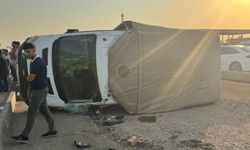 Batman'da feci kaza! Hafif ticari araç devrildi, 2 kişi öldü