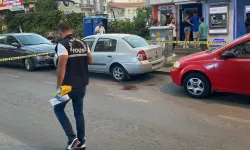ATM önünde husumetlisinin satırlı saldırısına uğradı