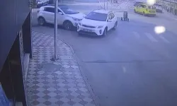 Amasya'da kadınlar saniyelerle kazadan kurtuldu