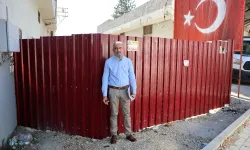 Adana'da sokağın girişini kapattı: Tapulu arazim