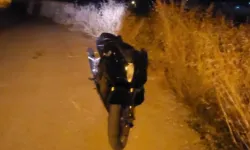 Karabük'te çaldıkları motosikleti boş araziye attılar