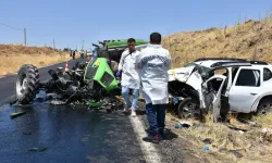 Şanlıurfa'da otomobil ile traktör kafa kafaya çarpıştı: 1 ölü