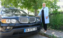 06 RTE 06 plakalı araç Giresun sokaklarında ilgi odağı oldu