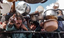 Gazze’de 1 çocuk daha açlıktan vefat etti