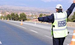 Göçmen kaçakçılığı yapan 2 şüpheli gözaltına alındı