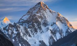 K2’den inen Çinli dağcı kaya çarpması sonucu öldü