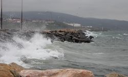 Marmara'ya fırtına uyarısı: Meteoroloji saat verdi