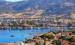 Foça’da görmeden dönmeyin! Efsaneler ve mavi koylar
