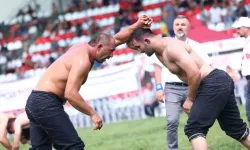 Taha Akgül Karakucak Güreşleri'nin şampiyonu Feyzullah Aktürk oldu