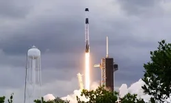 4 astronot 1 yıl gecikmeyle uzayda