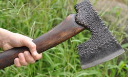 Rüyada balta görmek ne demek? Rüyada balta görmenin psikolojik anlamları...