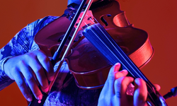 Müzik eğitimi ağrıya karşı kalkan görevi görüyor