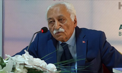 Şair ve yazar Yavuz Bülent Bakiler yaşamını yitirdi