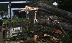 Portekiz'de kötü hava şartları nedeniyle 2 kişi öldü