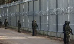 Polonya, Belarus sınırına yeni bariyer inşa edecek