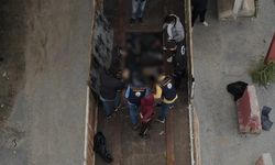 TIR'ın dorsesindeki gizli bölmede 20 düzensiz göçmen yakalandı