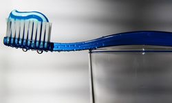 Saçtan yapılan diş macunu diş minesini yeniden büyütebilir