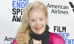 Altın Küre ödüllü ABD'li oyuncu Sally Kirkland hayatını kaybetti