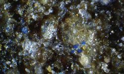 13 bin yıllık taşta var olmaması gereken bir renk tespit edildi