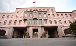 MSB: Kargo uçağımız Gürcistan'da düştü