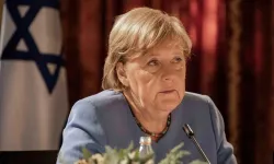 İsrail’den Merkel'e fahri doktora