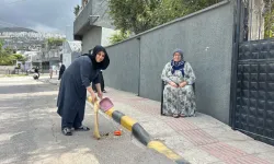 Hatay'da temizlik geleneği annesinden kızına geçti