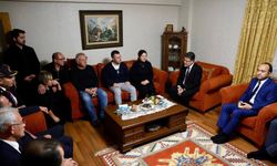 Bakan Yumaklı, şehit pilot Hasan Bahar'ın ailesini ziyaret etti