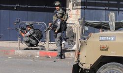 Katil İsrail ordusu işgal altındaki Batı Şeria'da 15 Filistinliyi gözaltına aldı