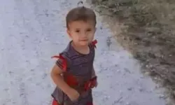 2 yaşındaki kız, babasının kullandığı traktörün altında can verdi