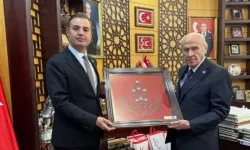 CHP'li belediye başkanı Akın'dan Bahçeli'ye ziyaret