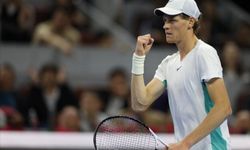 ATP Finalleri'nde Zverev'i yenen Sinner, yarı finale kaldı