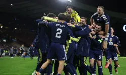 28 yıl sonra Dünya Kupası'na gidiyorlar: İskoçya, nefes kesen maçta Danimarka'yı yendi...