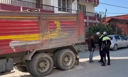 Ehliyetsiz kamyon sürücüsüne 41 bin lira ceza kesildi