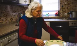 55 yıldır tersten konuşuyor! Sadece kendi anlıyor