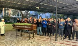 Yangında 30 kedisiyle ölen kadının cenazesi defnedildi