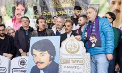 Ferdi Tayfur 80. yaşında mezarı başında dualarla anıldı